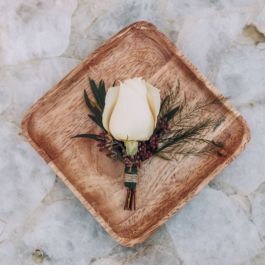 "Blossom and Vine Boutonniere – Priced as shown for standard size. Add comments for custom requests.
#Johns Creek Florist #Peachtree Corners Florist #Alpharetta Florist #Duluth Florist #Custom Floral Arrangements #Floral Arrangements #Flower Arrangements #Deliver Flowers #Same Day Flower Delivery #Local Florist #Anniversary Flowers #Buy Flowers #Florist Near Me #Send Flowers #Gift Flowers #Beautiful Flowers #Shop Flowers"