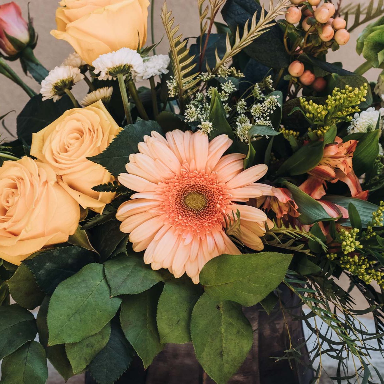 "Let our floral designers create a custom arrangement based on your preferences.
#Johns Creek Florist #Peachtree Corners Florist #Alpharetta Florist #Duluth Florist #Custom Floral Arrangements #Floral Arrangements #Flower Arrangements #Deliver Flowers #Same Day Flower Delivery #Local Florist #Anniversary Flowers #Buy Flowers #Florist Near Me #Send Flowers #Gift Flowers #Beautiful Flowers #Shop Flowers"