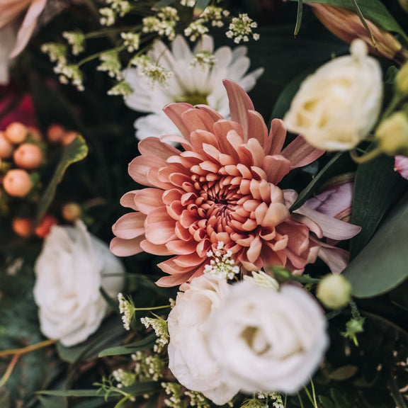 "Let our floral designers create a custom arrangement based on your preferences.
#Johns Creek Florist #Peachtree Corners Florist #Alpharetta Florist #Duluth Florist #Custom Floral Arrangements #Floral Arrangements #Flower Arrangements #Deliver Flowers #Same Day Flower Delivery #Local Florist #Anniversary Flowers #Buy Flowers #Florist Near Me #Send Flowers #Gift Flowers #Beautiful Flowers #Shop Flowers"